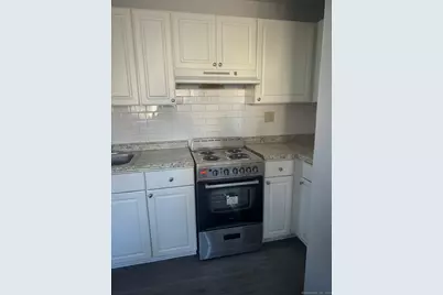 1795 North Avenue #10, Bridgeport, CT 06604 - Photo 1