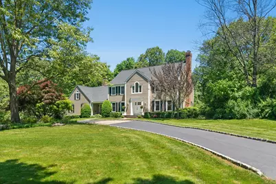 33 Fitch Lane, New Canaan, CT 06840 - Photo 1