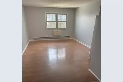 240 Oak Street #32, Bridgeport, CT 06604 - Photo 1