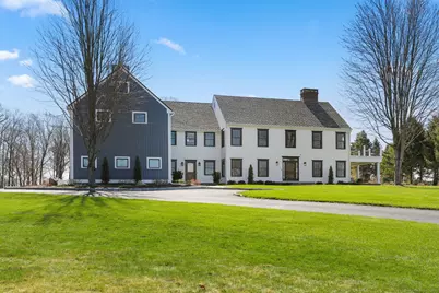 2 Meadows Edge, Redding, CT 06896 - Photo 1