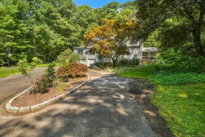 8 Oak Lane, Weston, CT 06883 - Photo 2