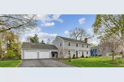 19 Juniper Lane, West Hartford, CT 06117 - Photo 1