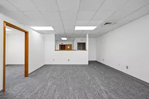 670 Newfield St, Middletown, CT 06457 - Photo 1