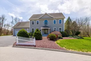 6 Amanda Cir, Pomfret, CT 06259 - Photo 1