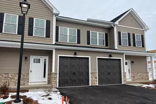 23 Chatsworth Ct, Manchester, CT 06042 - Photo 1