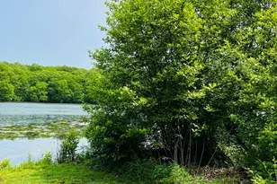 440 Lake Shore Dr, Middlebury, CT 06762 - Photo 1