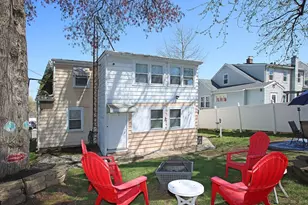 30 Norman St, Waterbury, CT 06708 - Photo 1