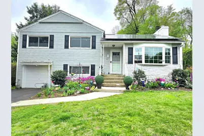 9 Berkshire Drive, Danbury, CT 06811 - Photo 1