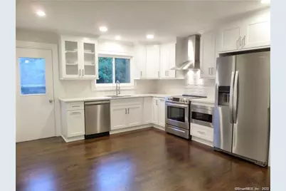 112 School Street #112, Fairfield, CT 06824 - Photo 1