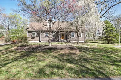 100 Parsons Road, Enfield, CT 06082 - Photo 1