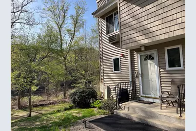 220 Main Street #APT 3A, New Hartford, CT 06057 - Photo 1