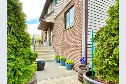 202 Soundview Avenue #26, Stamford, CT 06902 - Photo 1