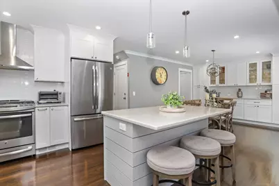 15 Sterling Place, Stamford, CT 06907 - Photo 1