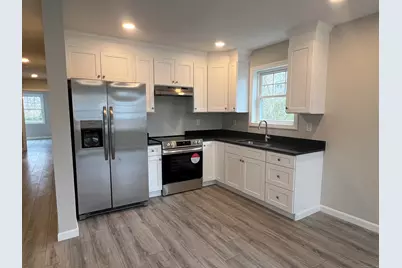 13 Walker Street, New London, CT 06320 - Photo 1