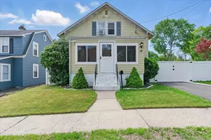 12 Woodland Ave, Hamden, CT 06514 - Photo 1