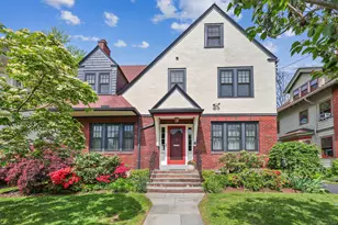 253 Oxford St, Hartford, CT 06105 - Photo 1