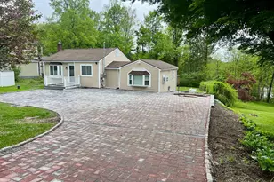 16 Albion Rd, New Fairfield, CT 06812 - Photo 1