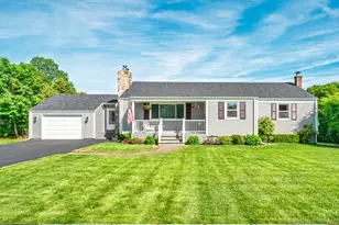 995 Maple St, Wethersfield, CT 06109 - Photo 1