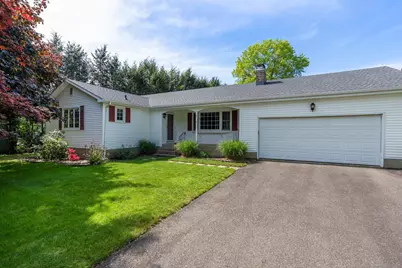 8 Hampshire Place, Cromwell, CT 06416 - Photo 1