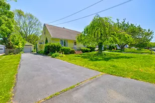 24 Toole Dr, Branford, CT 06405 - Photo 1