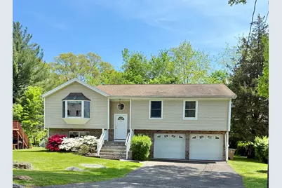 5 Amherst Place, Stamford, CT 06902 - Photo 1