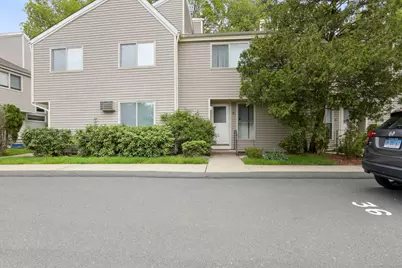 18 Cherokee Court #18, Cromwell, CT 06416 - Photo 1