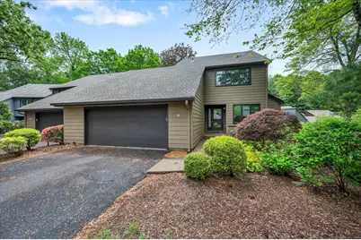 16 Ironwood Road #16, West Hartford, CT 06117 - Photo 1