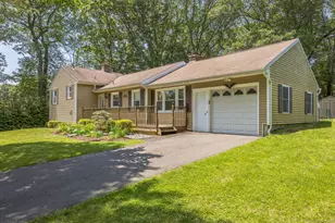 15 Kings Hwy, North Haven, CT 06473 - Photo 1