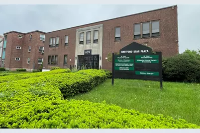 609 Farmington Avenue, Hartford, CT 06105 - Photo 1