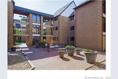 181 Loomis Drive #APT 145, West Hartford, CT 06107 - Photo 1