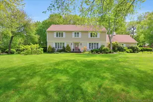 190 Bronson Dr, Middlebury, CT 06762 - Photo 1