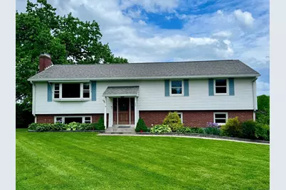 588 Poquonock Avenue, Windsor, CT 06095 - Photo 1