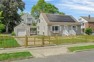 184 Merritt St, Bridgeport, CT 06606 - Photo 1