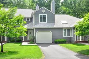 202 Castlewood Dr, Bloomfield, CT 06002 - Photo 1