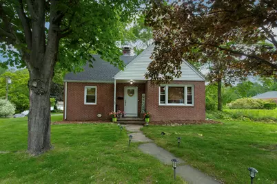 60 Palmer Road, Branford, CT 06405 - Photo 1
