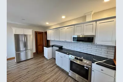 4 Washington Circle, West Hartford, CT 06119 - Photo 1