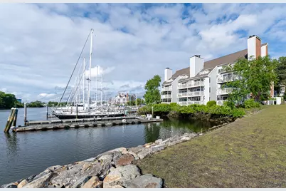 123 Harbor Drive #APT 410, Stamford, CT 06902 - Photo 1