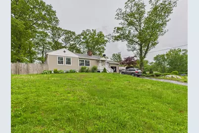 92 Lake Avenue, West Haven, CT 06516 - Photo 1