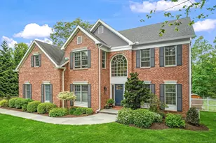 975 Flintlock Rd, Fairfield, CT 06890 - Photo 1