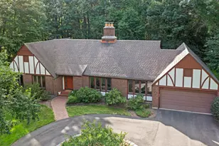 1 Cobblestone Rd, Glastonbury, CT 06033 - Photo 1