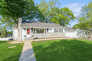 20 Karen Rd, Danbury, CT 06811 - Photo 1