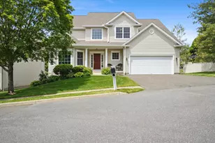 2 Tobins Ct, Danbury, CT 06810 - Photo 1