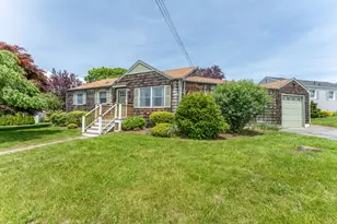 60 Bayshore Dr, New London, CT 06320 - Photo 1