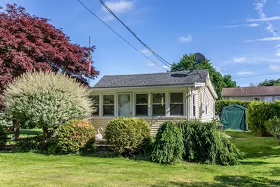 8 Old Bogus Road, New Fairfield, CT 06812 - Photo 1