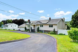 9 Marion Ct, North Haven, CT 06473 - Photo 1