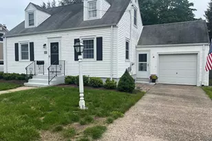 24 Westview St, Hamden, CT 06514 - Photo 1