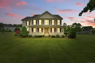 7 Brook Wood Ct, East Windsor, CT 06016 - Photo 1