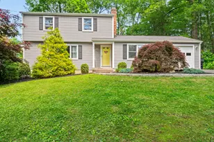 33 Ridgedale Rd, Bethel, CT 06801 - Photo 1