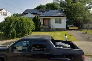 325 Pasadena Pl, Bridgeport, CT 06610 - Photo 1