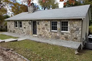 10 Overlook Dr, Danbury, CT 06811 - Photo 1